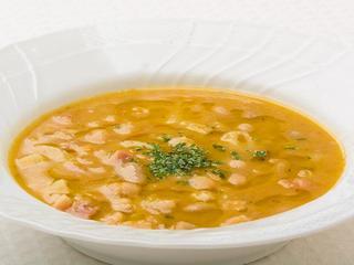 白いんげん豆のパスタ入りスープ