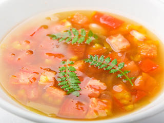 大豆とトマトのスープ