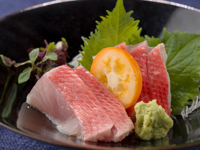 金目鯛の湯引き刺身 魚介のおかず 田村隆のあなたも作れる本格和食 Epirecipe エピレシピ